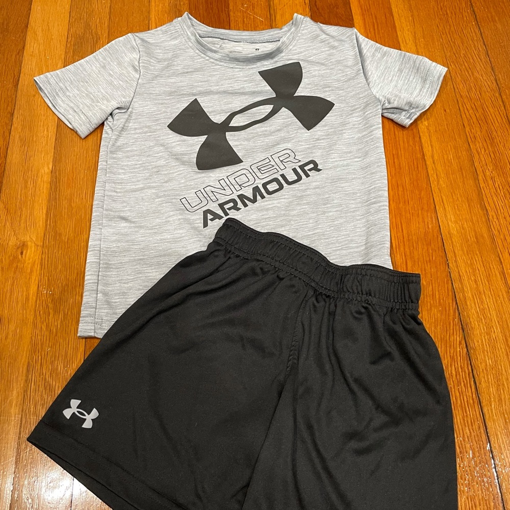Under Armour boys shirt and shorts set size 4T